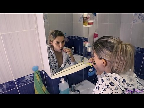 ❤️ Hack með unga í náttfötum endar oral ásamt í rass - lety black ☑ Klámmyndband á klám is.dewporn.ru ❌❤